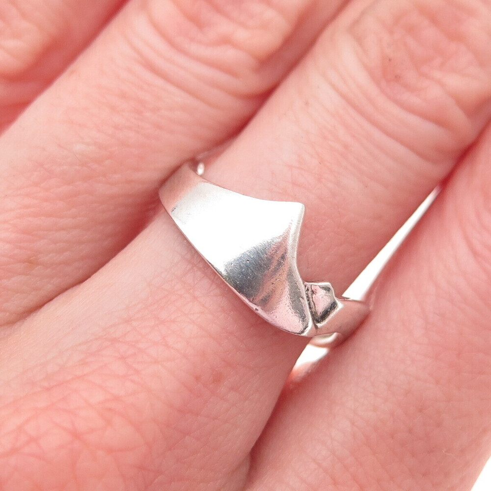 925 Sterling Silver Vintage Modernist Mountains Ring Size 7.75